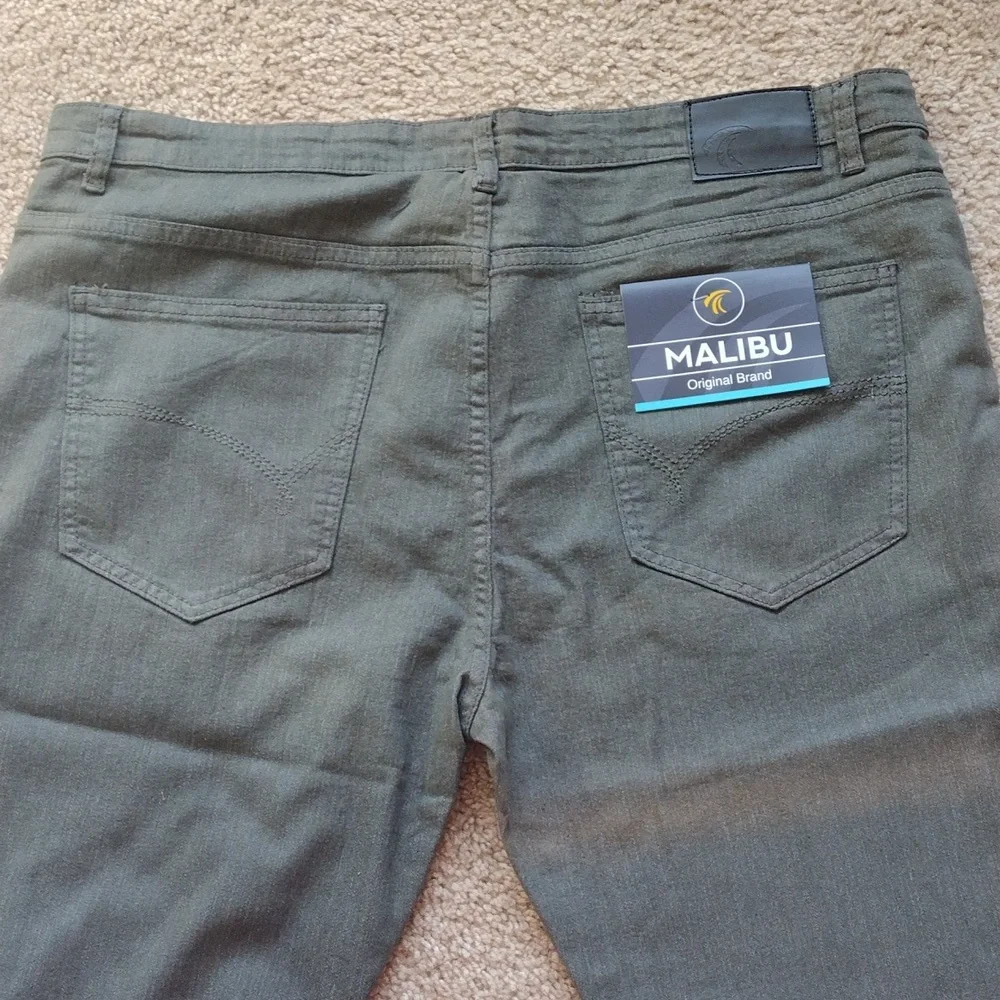 Pants - Picture 4 of 9